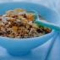 Recept: Granenontbijt met frambozen, bananen of aalbessen Recept: Granenontbijt met frambozen, bananen of aalbessen
