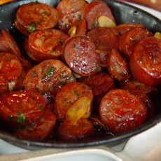 Recept: Chorizo in rode wijn (Chorizo al vino) Recept: Chorizo in rode wijn (Chorizo al vino)