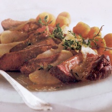 Recept: Eendenborstfilet met appel en sinaasappel- honingsaus