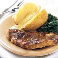 Recept: Honing- mosterdkarbonade met gepofte aardappel