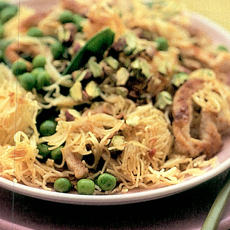 Recept: mie met kip en pistachenootjes