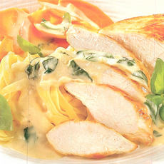 Recept: kip in basilicum-roomsaus