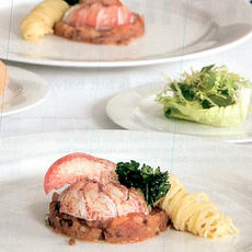 Recept: Canadese kreeft met tomaat,olijven en spaghettini Recept: Canadese kreeft met tomaat,olijven en spaghettini