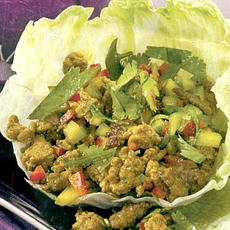 Recept: Thaise salade met gehakt uit de wok Recept: Thaise salade met gehakt uit de wok