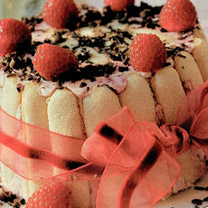 Recept: Charlotte met frambozenschuimijs Recept: Charlotte met frambozenschuimijs