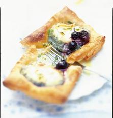 Recept: Bladerdeeg-taartje met chevre