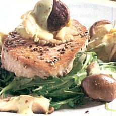 Recept: Gegrilde tonijn met rucola paddestoelen en truffel