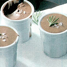 Recept: Chocolademousse met rozemarijn Recept: Chocolademousse met rozemarijn