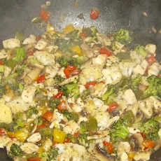 Recept: kip en groenten met Koriander Chili saus