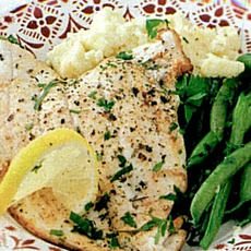 Recept: Gebakken scholfilets met knoflookboontjes