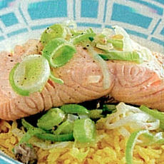 Recept: Ovenzalm met pittige prei