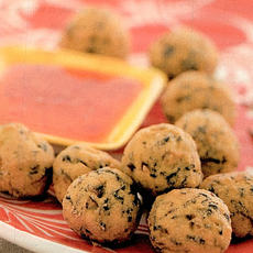 Recept: Knapperige tofuballetjes met zoete chilisaus Recept: Knapperige tofuballetjes met zoete chilisaus