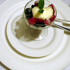 Recept: Zabaglione met verse bessen Recept: Zabaglione met verse bessen
