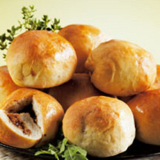 Recept: Minibroodjes gevuld met pikante kip Recept: Minibroodjes gevuld met pikante kip