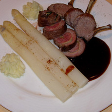 Recept: Lamsrack en lamsfilet met een sjalottenpepersaus e