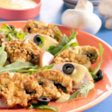 Recept: Salade met gebakken reuze champignons in een panad Recept: Salade met gebakken reuze champignons in een panad