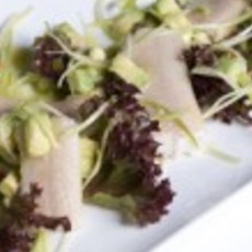Recept: Salade met gerookte paling en avocado