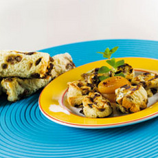 Recept: Gebakken rozijnenbroodrolletjes gevuld met roomkaa