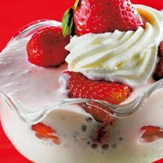 Recept: Aardbeien mousse romanoff Recept: Aardbeien mousse romanoff
