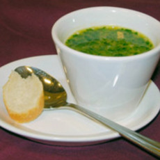 Recept: Doperwtensoep met gerookte paling en La Trappe