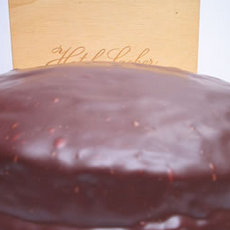 Recept: Sachertorte aus Wien Recept: Sachertorte aus Wien