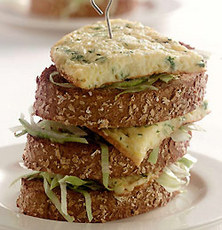 Recept: Oudekaas-sandwich met omelet