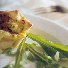 Recept: Minitaartje gevuld met franse kaas en gerookte zal