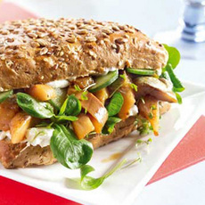 Recept: Piramidebroodje met haring Recept: Piramidebroodje met haring