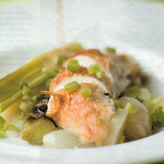 Recept: Haantje met geroosterde prei en uitjes