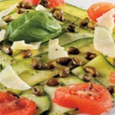 Recept: Carpaccio van courgette en tomaat Recept: Carpaccio van courgette en tomaat