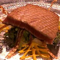 Recept: Gegrilde bleuvintonijn met inktvismayonaise Recept: Gegrilde bleuvintonijn met inktvismayonaise