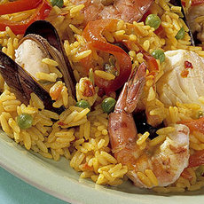 Recept: Paëlla met kabeljauw, gamba's en mosselen Recept: Paëlla met kabeljauw, gamba's en mosselen