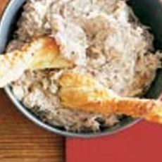 Recept: Sesamstengels met makreeldip