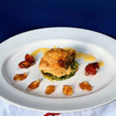 Recept: Mosselstrudel met tomaten-botersaus en tomatenchut