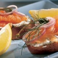 Recept: Crostini met Noorse zalm