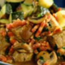 Recept: Franse varkenslappen met champignons en spekjes 