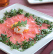 Recept: Carpaccio van tonijn met zoetzure paprika en parme