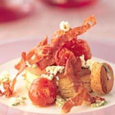 Recept: Foccaciaringen met gebakken tomaatjes en gegrilde Recept: Foccaciaringen met gebakken tomaatjes en gegrilde
