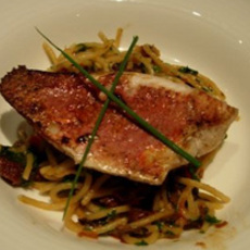 Recept: Spaghetti met gebakken mul, zongedroogde tomaatjes Recept: Spaghetti met gebakken mul, zongedroogde tomaatjes