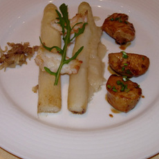 Recept: Gebakken asperges met langoustines Recept: Gebakken asperges met langoustines