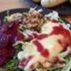 Recept: Salade met warme brie en frambozendressing Recept: Salade met warme brie en frambozendressing