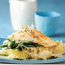 Recept: Knapperige snoekbaars met lintpasta Recept: Knapperige snoekbaars met lintpasta