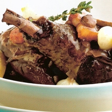 Recept: Hoevekip in wijnsaus Recept: Hoevekip in wijnsaus