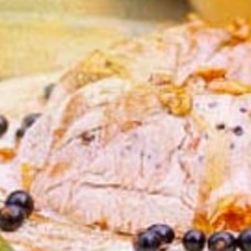 Recept: Zwarte bessen-roomijstaart