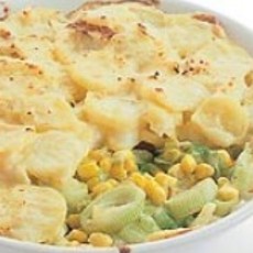 Recept: Ovenschotel met prei- hamrolletjes en aardappelpuree