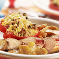 Recept: Varkenshaas met calvados appeltjes en gevulde papr