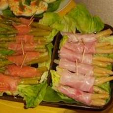 Recept: Gemarineerde groene asperges met gerookte zalm