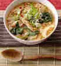 Recept: Thaise Sweet Chili noedelsoep met kip en paksoi Recept: Thaise Sweet Chili noedelsoep met kip en paksoi