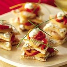 Recept: toaststerren met bieslookroom en gerookte kip