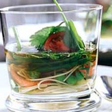 Recept: Koud geserveerde heldere groentenbouillon